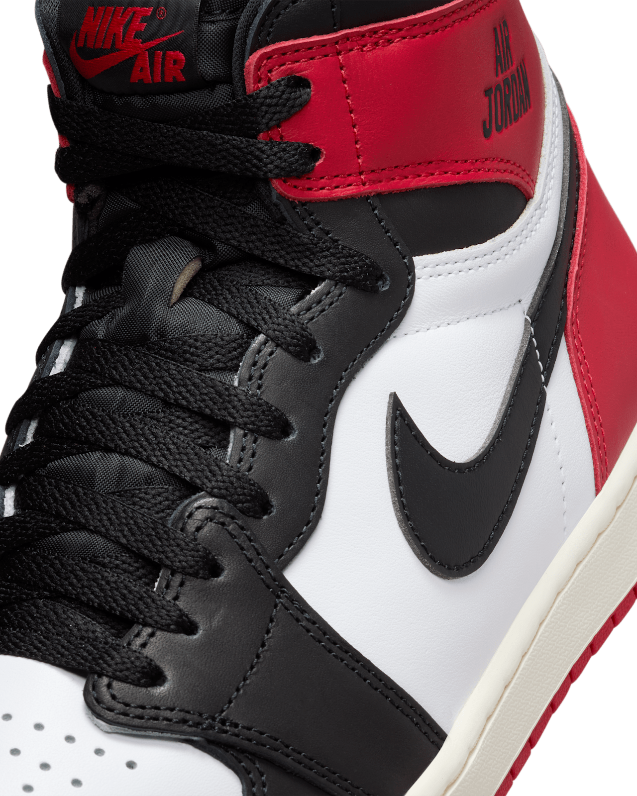 NIKE公式】エア ジョーダン 1 HIGH OG 'Black Toe' (DZ5485-106 NIKE公式】エア ジョーダン 1 HIGH OG 'Black Toe' (DZ5485-106